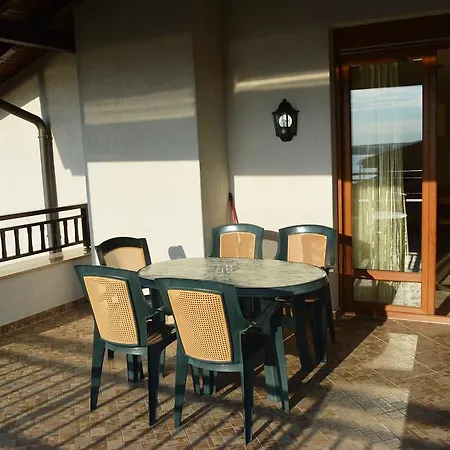 Holiday - Saint Marina