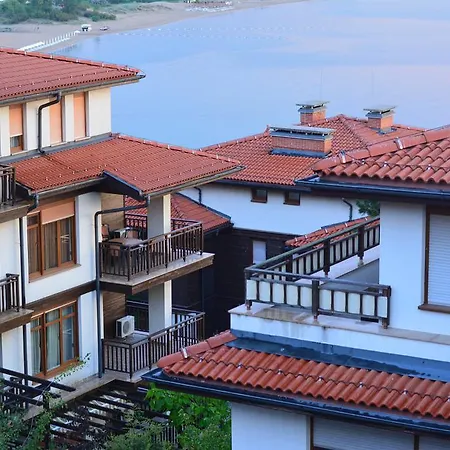 Holiday - Saint Marina